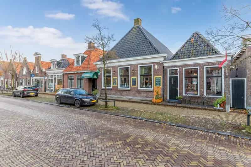 Horecaruimte Workum te koop: Wonen en Werken gecombineerd