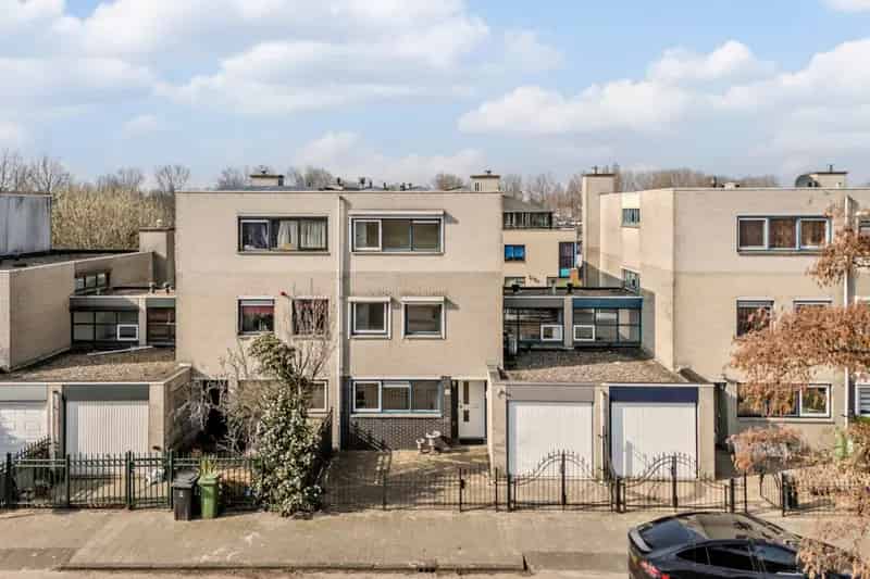 Herenhuis 5 slaapkamers Amsterdam Geuzenveld