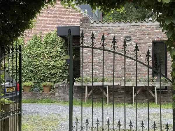 Appartement Beukenlaan Breda: 2 Slaapkamers, Tuin & Houtkachel