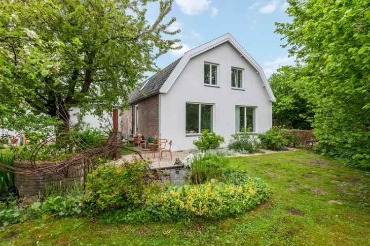 Woonboerderij met fruittuin te koop Tiel
