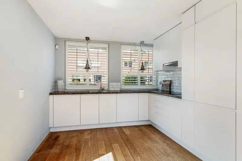 Huis te koop Rotterdam Overschie 4 slaapkamers grote tuin