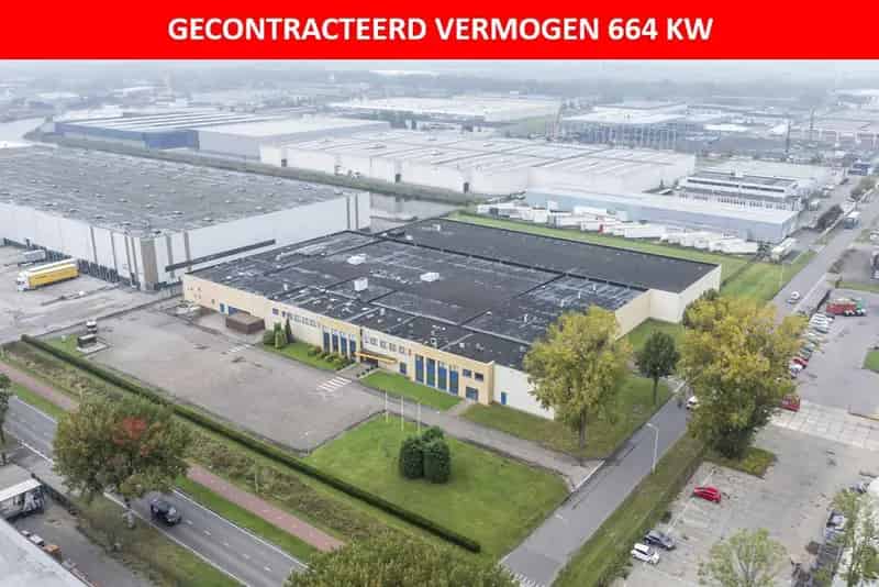 Bedrijfshal te huur Roosendaal 10000m² A17 A58
