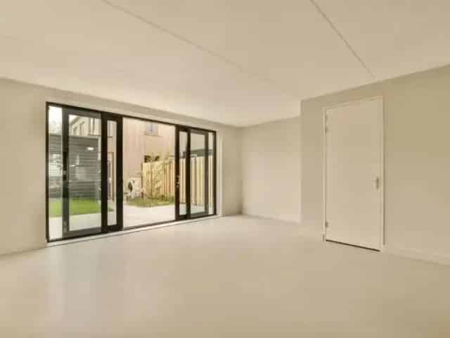 5 Slaapkamers 2 Badkamers Ruime gezinswoning 140m²