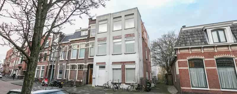 Kamer in Groot Huis Groningen - Studenten - Beschikbaar 1 Juli 2025