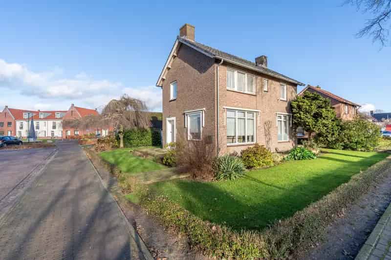 Huis Te Koop , 2, Baansestraat, Overloon, Noord-Brabant