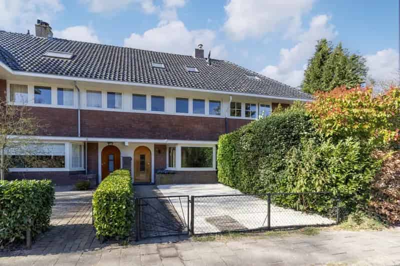 Gerenoveerde gezinswoning Naarden 5 slaapkamers