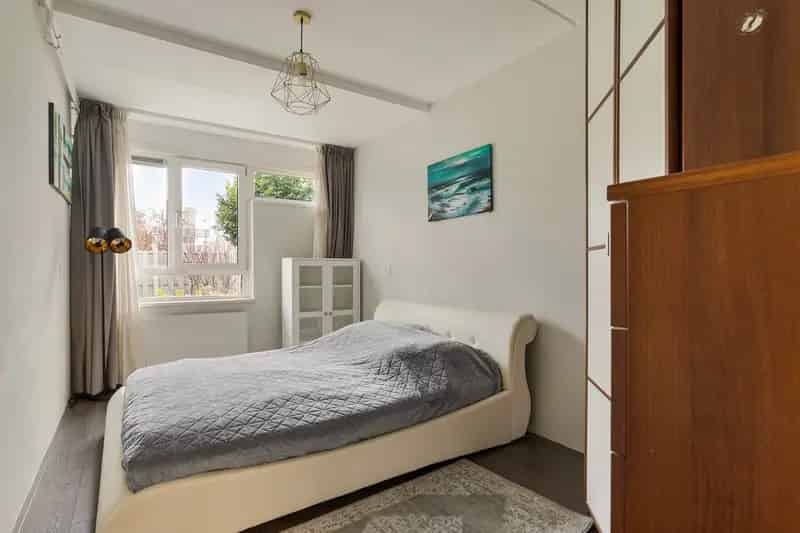 Amsterdam Reigersbos: Ruim 3-kamer appartement met tuin