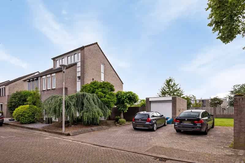 Woningbelegging Heerlen: 3 Slaapkamers, Garage, Ruime Tuin