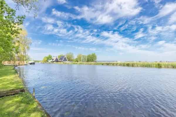 Recreatiegrond te Huur Leimuiden 500m2 Aanlegplaats