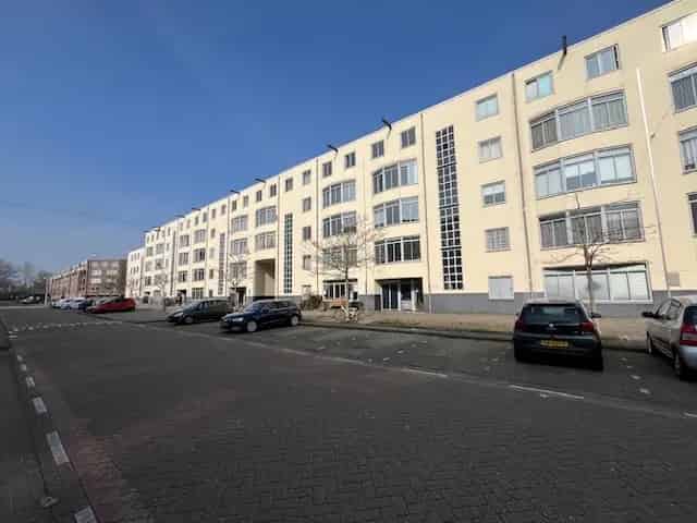 Amsterdam Zuidoost Appartement 72m2 Nabij Metro