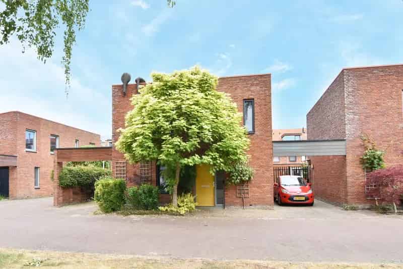 Vrijstaande Patiobungalow Den Haag 5 kamers