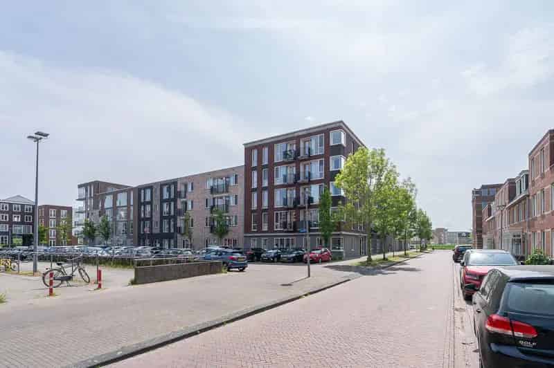 3 Kamer Appartement Almere Poort NS Station Nabij