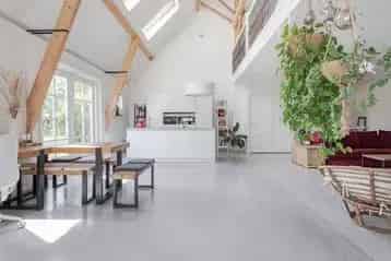 Te Huur 6 Kamer Huurwoning Nederland