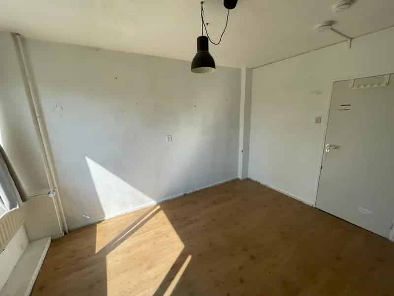 Kamer Delft: Onderhuur 16m²  Juli-September (verlenging mogelijk)
