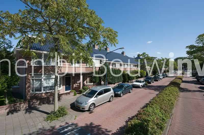 Ruime Tussenwoning 140m2 Leidschendam 3 Slaapkamers Garage Tuin