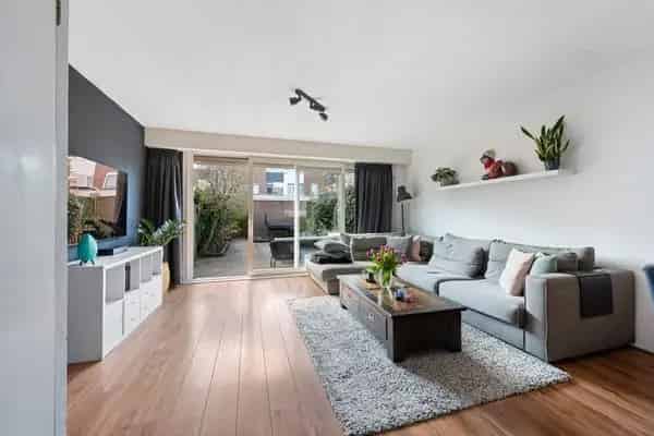 Eengezinswoning Veldenbuurt 4 slaapkamers zonnige tuin