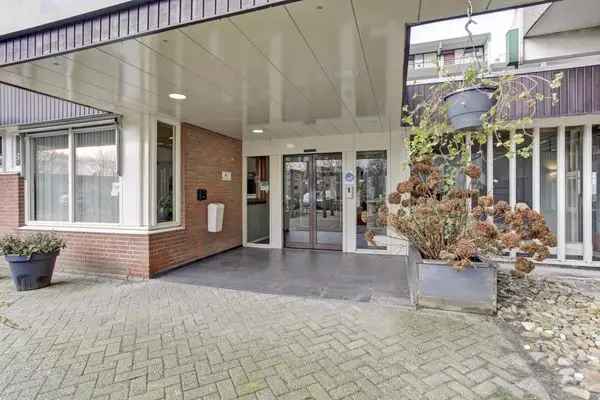 Luxe Appartement Wolfsbos Hoogeveen Balkon Garage