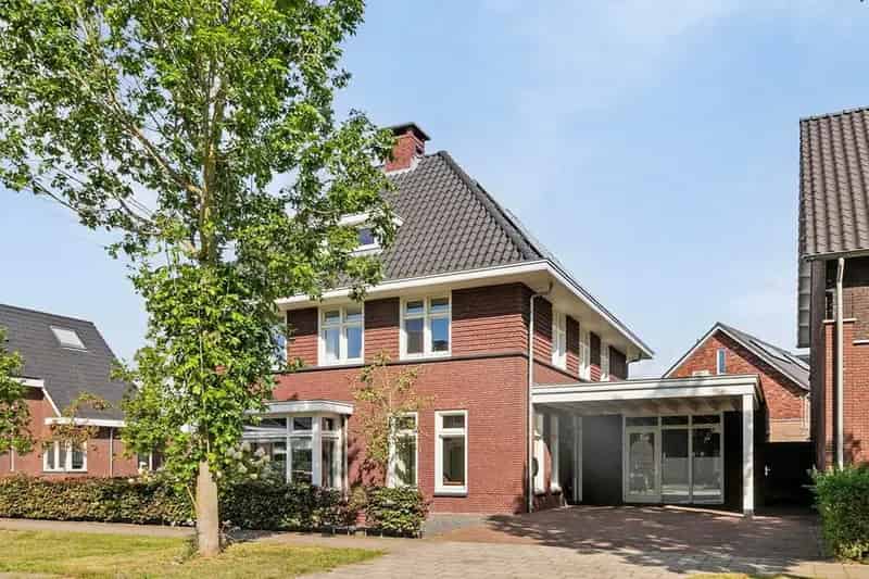 Vrijstaande woning jaren 30 stijl 271m2 Erp 5 slaapkamers