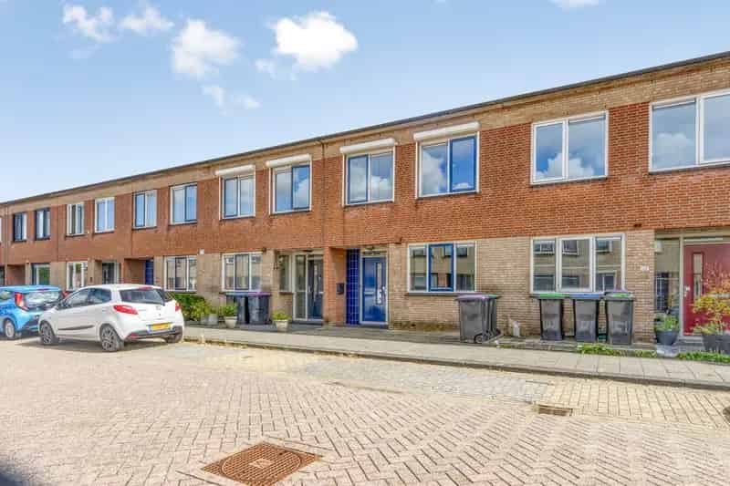 Eengezinswoning Spijkenisse Moderne Keuken Badkamer Tuin