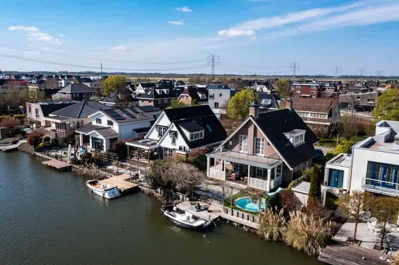 Vrijstaande Villa Nesselande Aan Het Water Met Zwembad