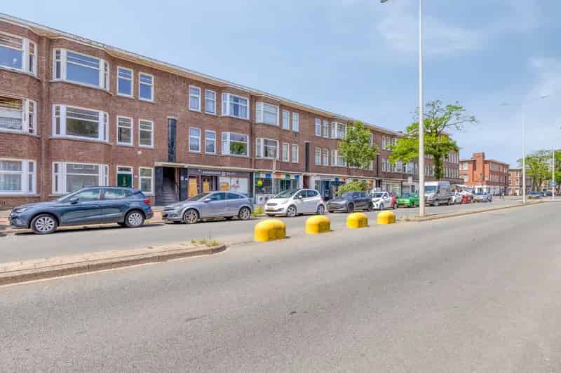Appartement te koop Den Haag: 3 slaapkamers, balkon, luxe afwerking