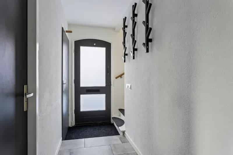 Ruime Tweekapper 178m2 Standdaarbuiten 5 slaapkamers 2 badkamers