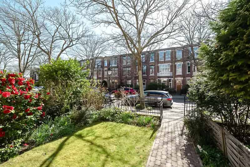 Herenhuis Belgisch Park 298m2 Ruime Familie Woning