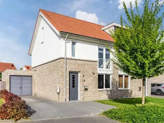 Halfvrijstaande woning te koop in Soerendonk