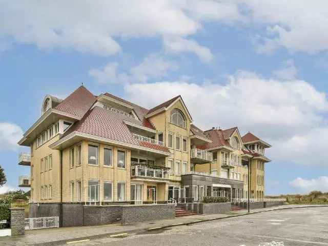 Luxe Appartement Zuidboulevard Noordwijk  Zeezicht  Terras Garage Wijnkelder