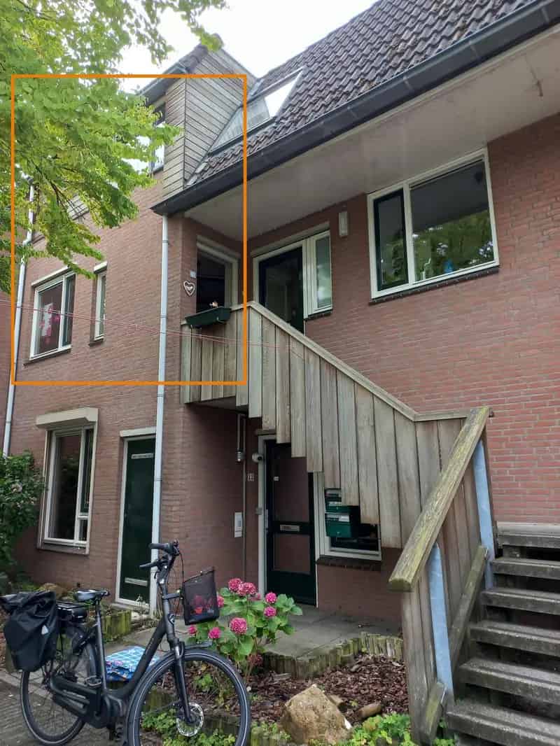 Bovenwoning Altrade 3 slaapkamers nabij scholen en winkels
