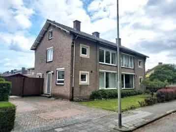 5-Kamer Huurwoning Bunde - Direct Beschikbaar