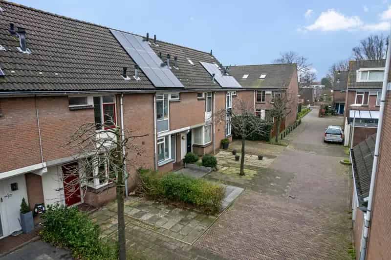 Huis te koop Den Haag Waldeck 5 kamers 113m2 tuin parkeren