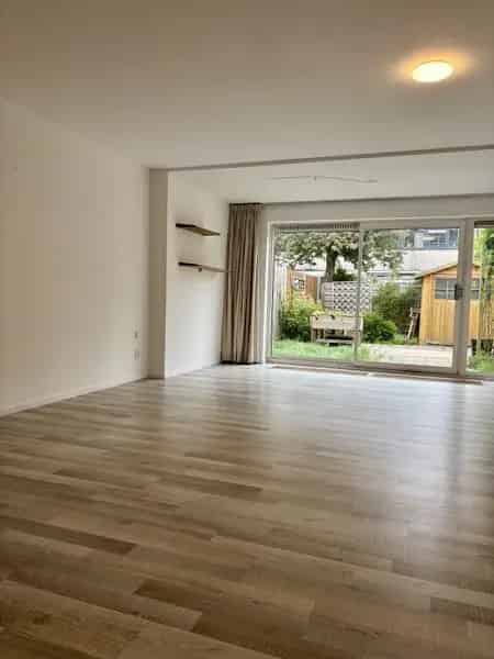 Ruime gezinswoning Rotterdam A Noordewier Reddingiuslaan