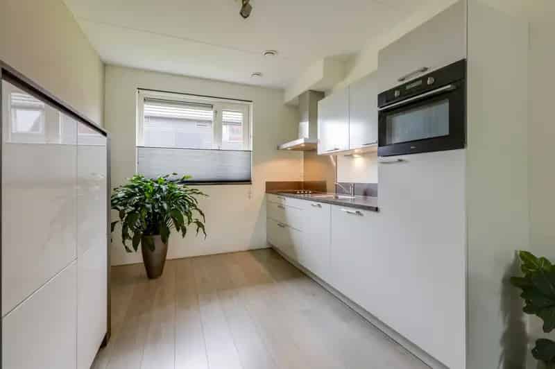 Moderne Gasloze Tussenwoning Westervoort 3 slaapkamers Tuin