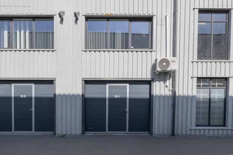 Bedrijfshal Noordwijkerhout te huur 82m2