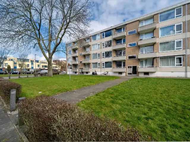 3 Kamer Appartement Rotterdam - Ruime Berging en Balkon