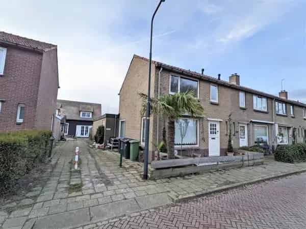 Appartement nabij strand en haven te huur
