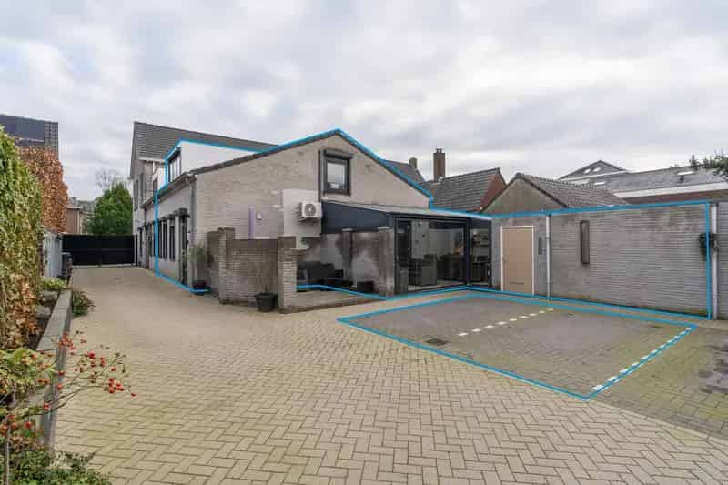 Appartement te koop Hedel 3 slaapkamers 2 badkamers serre