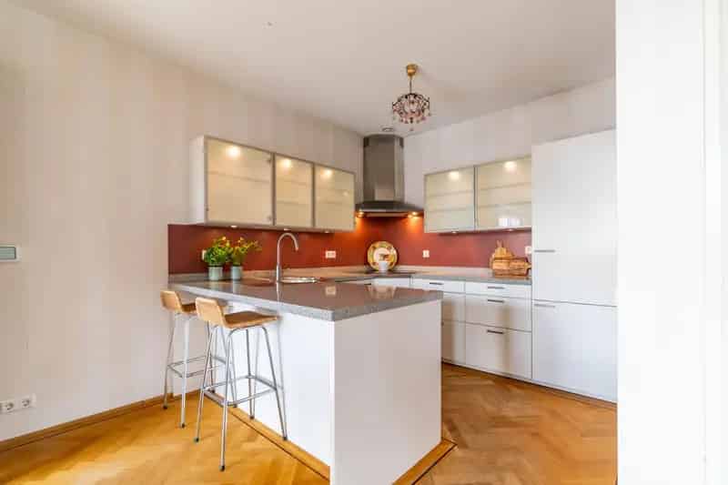 Appartement te koop Delft: 3-kamer appartement met vrij uitzicht