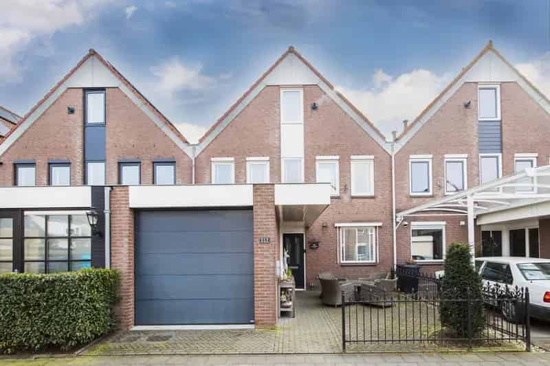 Royale 5 Slaapkamer Eengezinswoning Maarssen met Garage en Zonnepanelen
