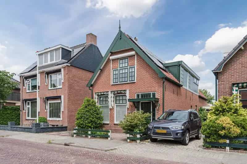 Vrijstaande woning Rijnsburg 4 slaapkamers diepe tuin