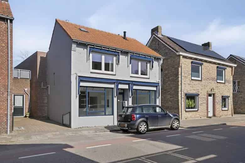 361m2 Kantoorruimte te Koop in Horst Centrum - Transformatie Mogelijk