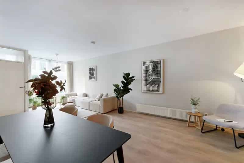 Appartement te koop Amsterdam Pijp: Ruime begane grond met stadstuin