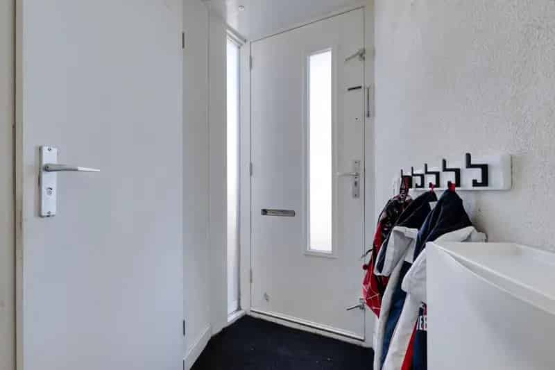 Huis te koop Almere Bizetstraat: 4 slaapkamers, moderne keuken en badkamer