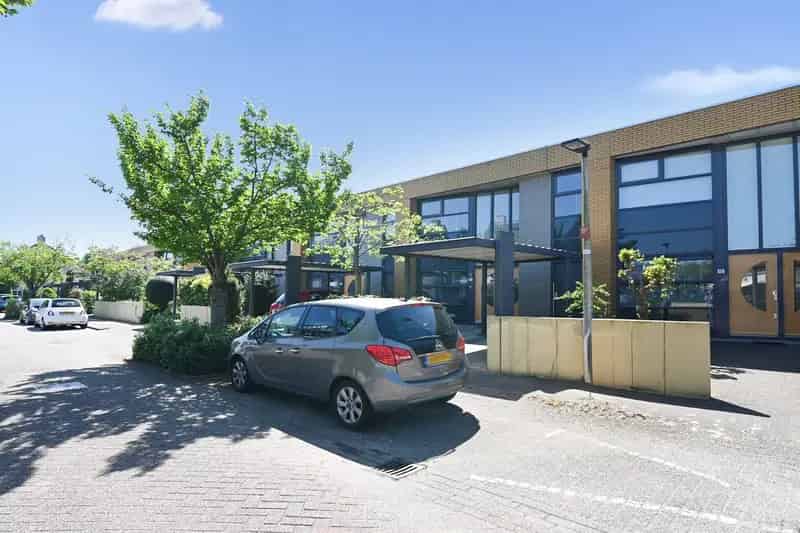 Huis te koop Bergschenhoek: 3 slaapkamers, water, tuin