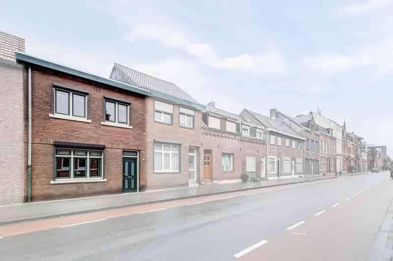 Tussenwoning Venlo 2 slaapkamers Grote Garage Nabij Centrum