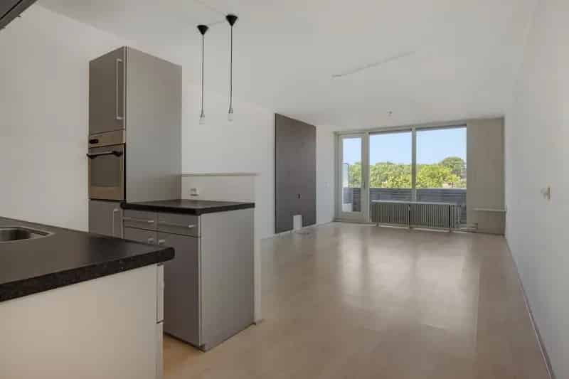 Appartement Oss: Lift Berging Eigen Parkeerplaats Balkon