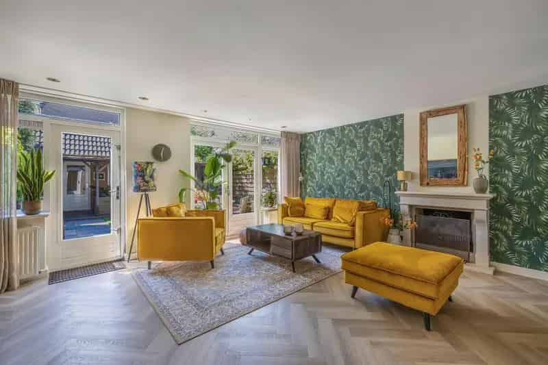 Huis te koop: Ruime hoekwoning Gooimeer, 4 slaapkamers, jacuzzi