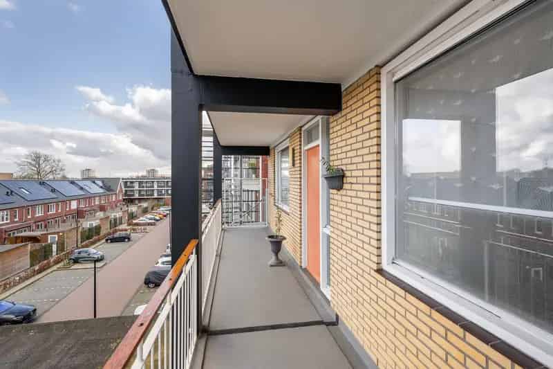 Appartement te koop Maassluis 3 slaapkamers balkon moderne keuken