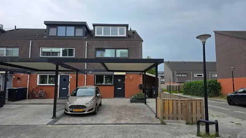 Hoekwoning Almere 4 slaapkamers  Carport  Energielabel A